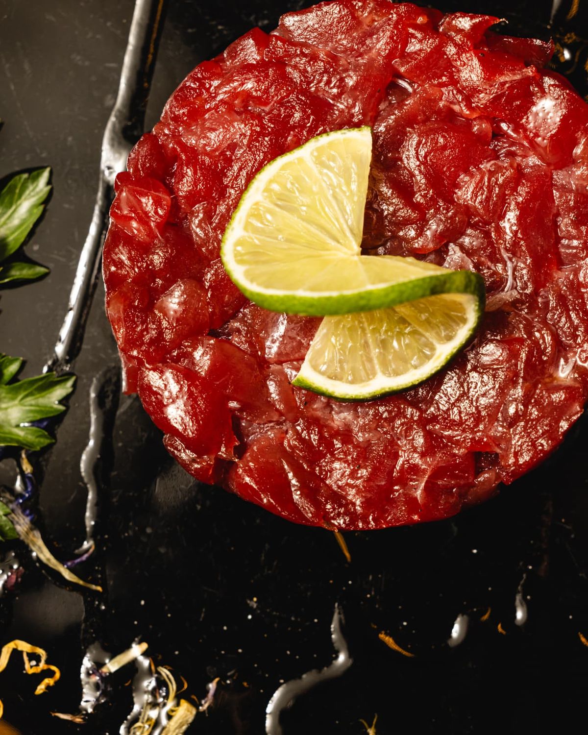 Tuna tartare finished with lime